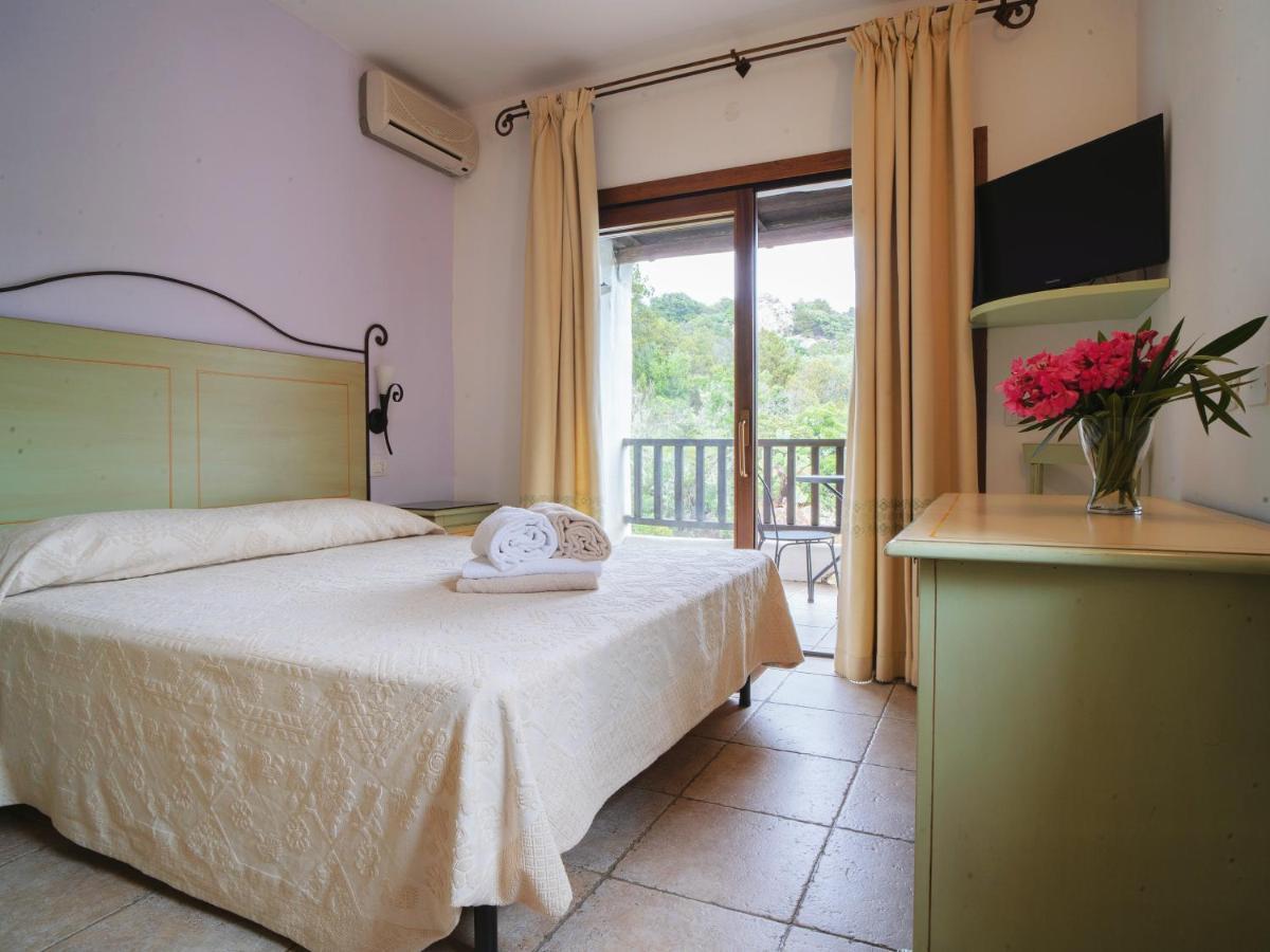 Hotel Pedra Santa Baja Sardinia Ngoại thất bức ảnh