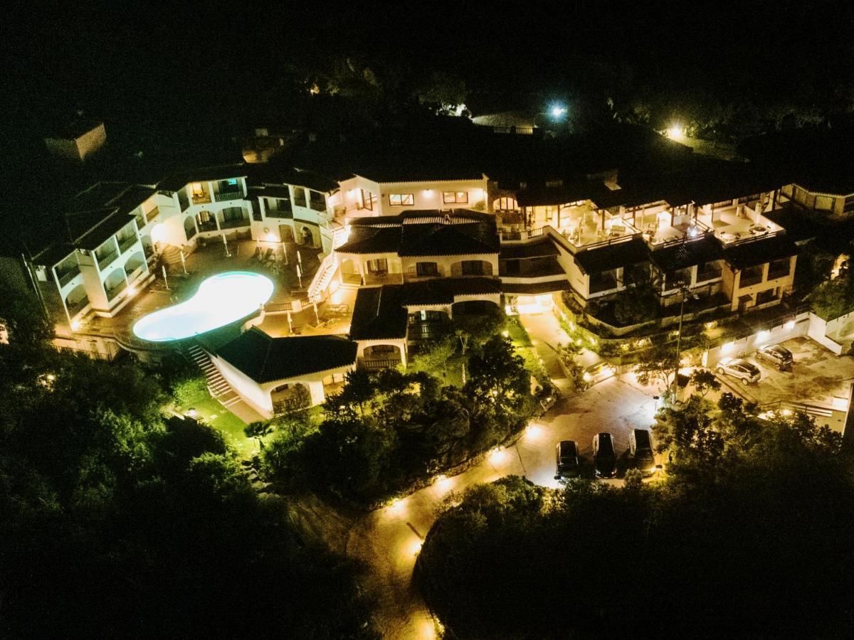 Hotel Pedra Santa Baja Sardinia Ngoại thất bức ảnh