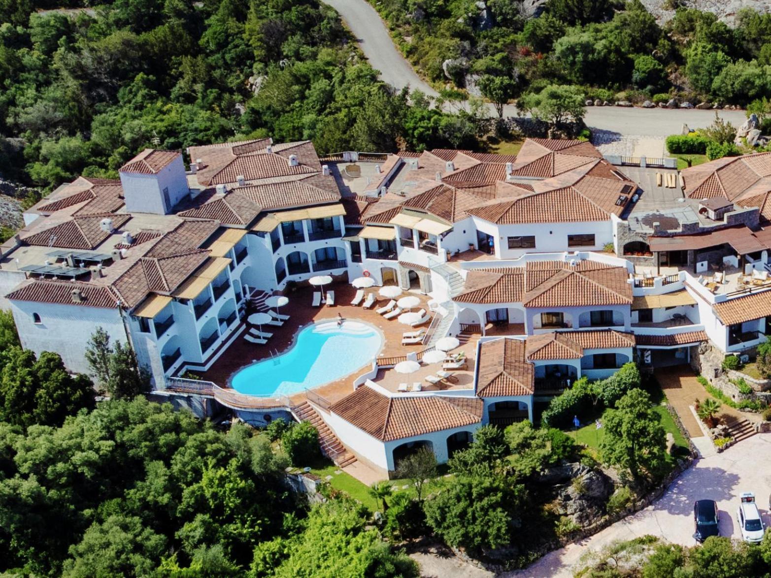 Hotel Pedra Santa Baja Sardinia Ngoại thất bức ảnh